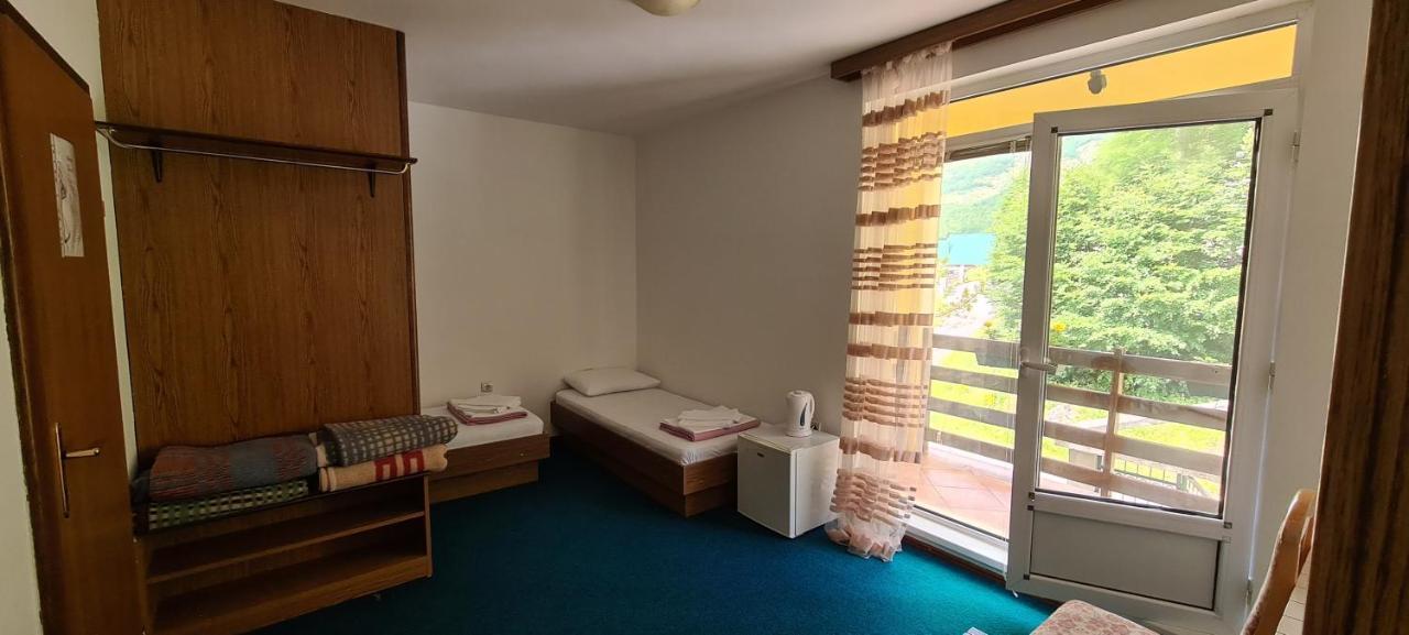 Guest House Tiha Noc Žabljak Exteriör bild