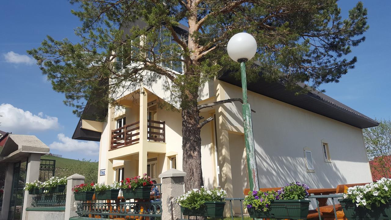 Guest House Tiha Noc Žabljak Exteriör bild